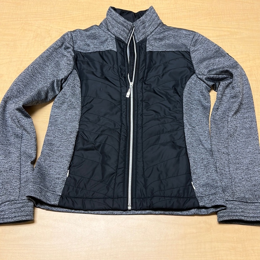 Descente full zip jacket, size 8‎